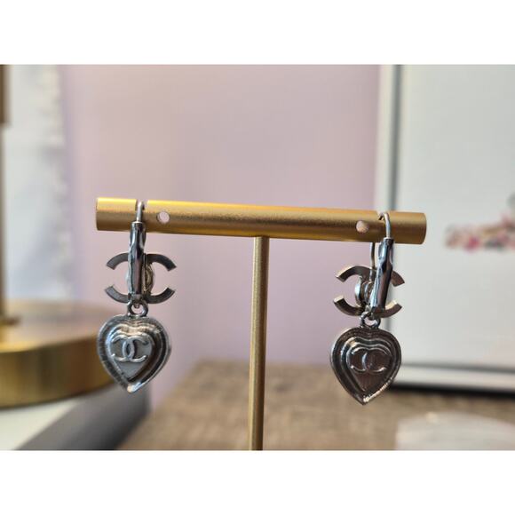 Chanel Coco Mark Heart Motif Dangle Silver Earrings - Picture 2 of 5